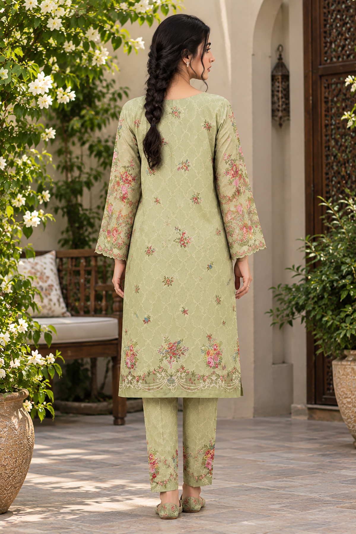 2Pcs Unstitched LUS-V09-04