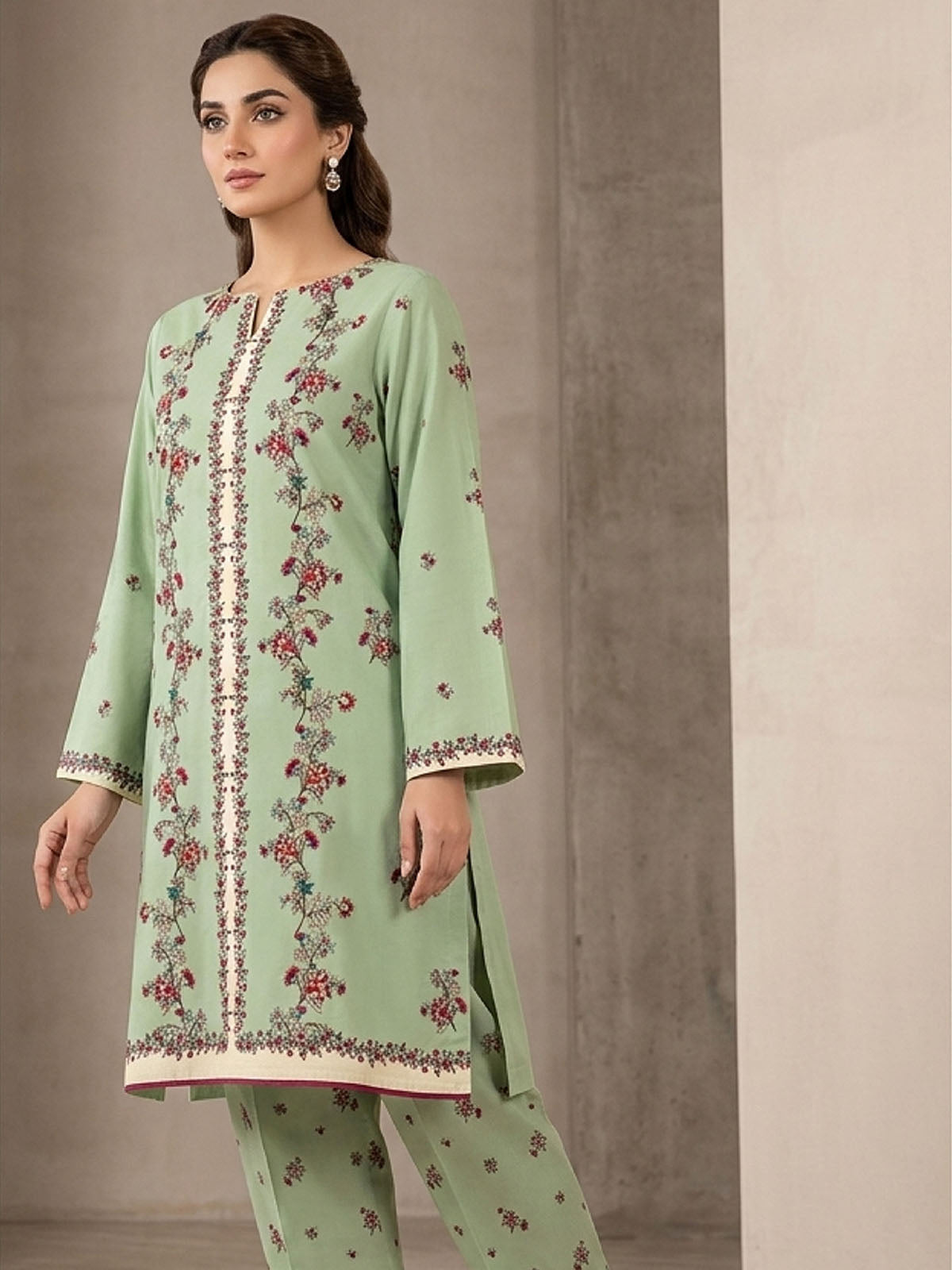2Pcs Unstitched LUS-V11-03
